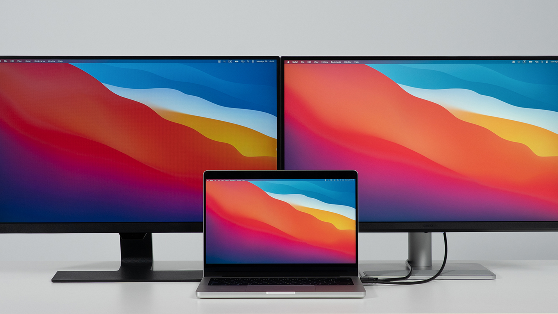 How to Get the Right Colors When Connecting Your MacBook to a Monitor